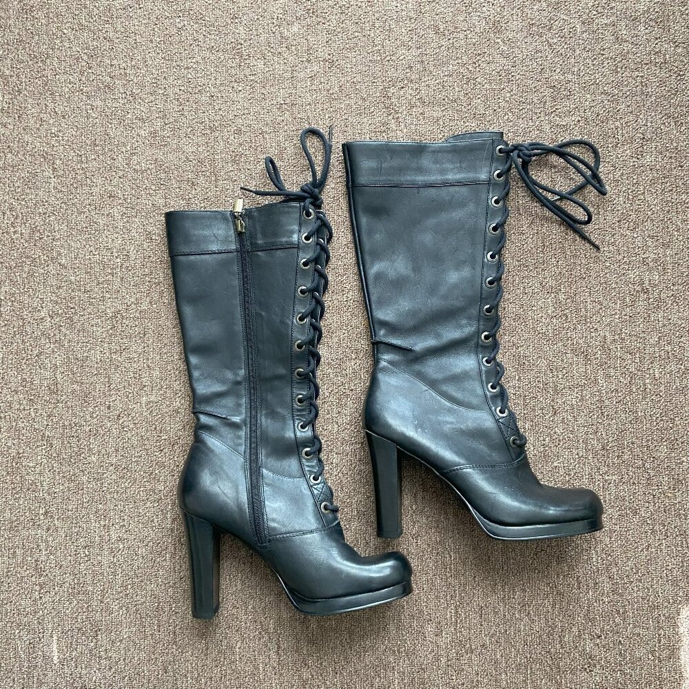 Tribeca Lace up Boots Size 9